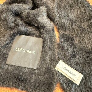 Calvin Klein Black Faux Fur Scarf oversized & super soft NWNT